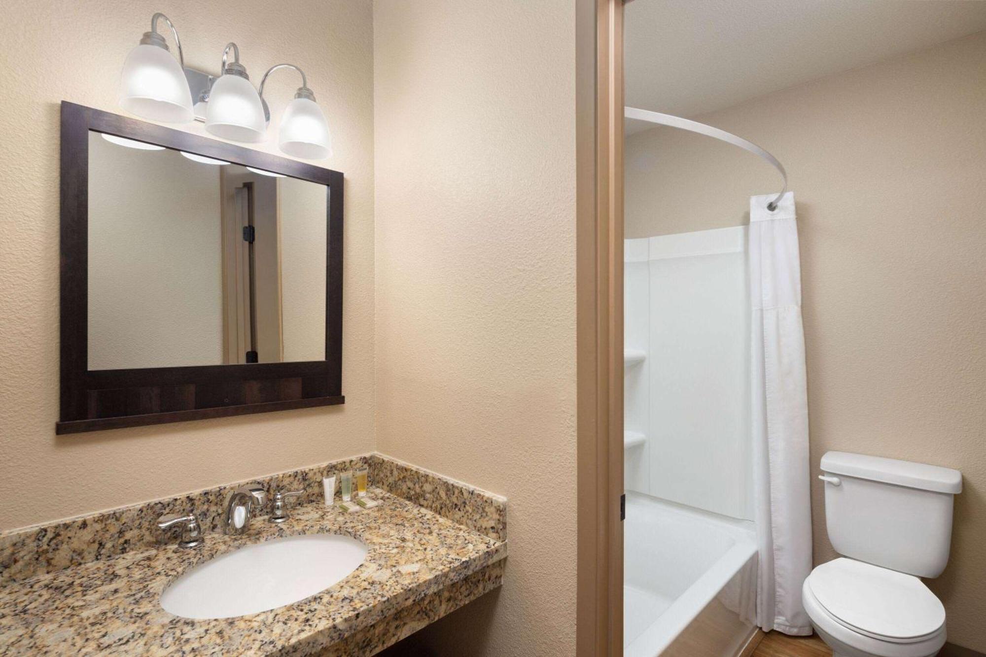 Super 8 By Wyndham Fallon Extérieur photo