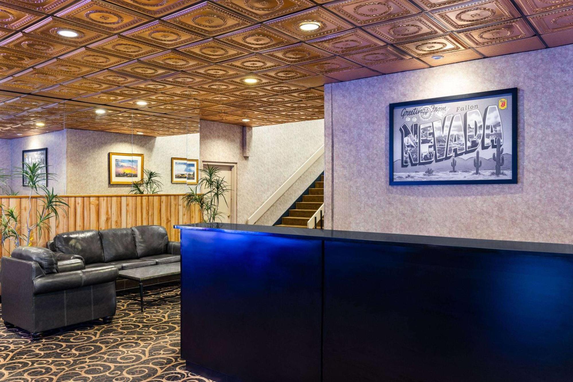 Super 8 By Wyndham Fallon Extérieur photo